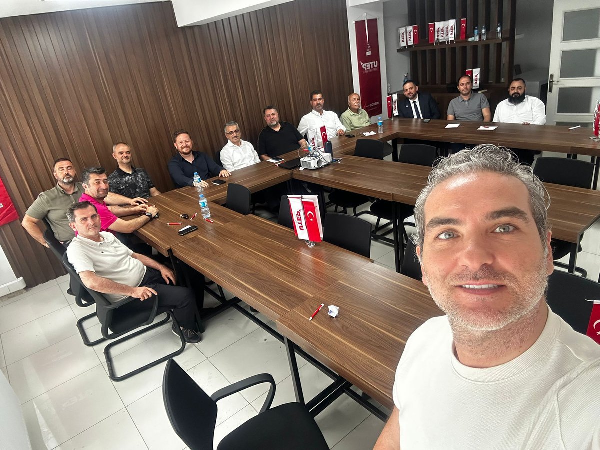 utepgm's tweet photo. UTEP Genel Başkanımız Sami Bektaş, Genel Başkan Vekilimiz Yusuf Altanhan ve UTEP Bursa Şubesi Yönetim Kurulu Toplantısı’na katılarak yürütülen çalışmalar, stratejik hedefler ve gelecek dönem yol haritası üzerine verimli istişarelerde bulundular.

@SamiBektas   @yusufaltanhan @bursautep @utep