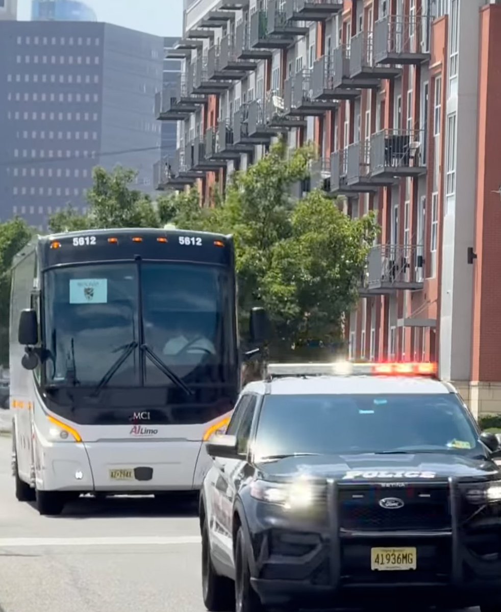 A1_Limo's tweet photo. Proud to escort Bolivia. Police escort. #soccer2026 #soccer #football2026 #internationalsoccer #transportation #newjersey #boliviasoccer https://t.co/VQgz58Bkg7 https://t.co/JF4qMdnPOK