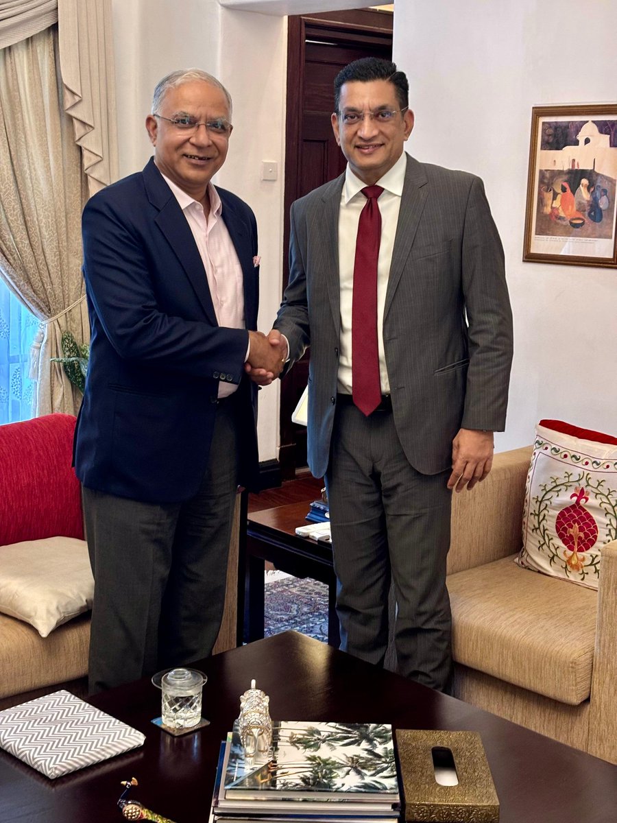 IndiainSL's tweet photo. High Commissioner @santjha met former Minister @alisabrypc. Discussed the #IndiaSriLanka partnership, particularly the deepening trust and goodwill between the two countries. 🇮🇳🇱🇰 partnership has delivered for the people of Sri Lanka and will continue to work towards mutual prosperity.

@MEAIndia 
@IndianDiplomacy