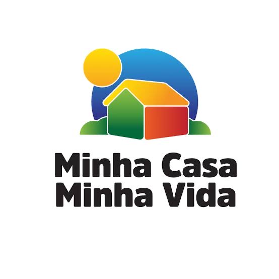 O_Papo_'s tweet photo. 🚨 “Lula, RESPEITA nossa história! NÃO tire as casas do POVO!” 🏠🚩

Movimentos populares de moradia realizam protestos e ocupações em diversas cidades do país contra a redução de 70% dos recursos destinados ao Minha Casa Minha Vida Entidades. 

As organizações afirmam que a medida ameaça o acesso à moradia para milhares de famílias e prometem intensificar a mobilização até serem recebidas pelo governo.