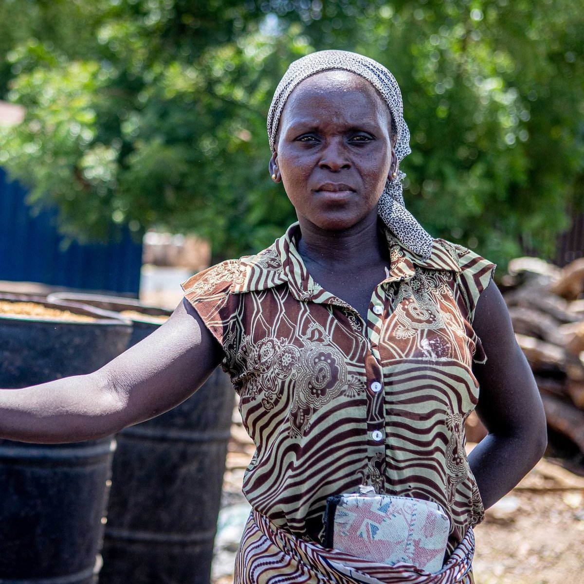 UNDP's tweet photo. For Victoria Ali, a rice miller in rural Nigeria, reliable electricity reduced costs, improved productivity, and helped her business grow.

Supported by @theGEF solar minigrids are powering opportunities for agribusinesses across communities in Africa. https://t.co/jSXDH9sVmZ https://t.co/lOgJvb8dyp