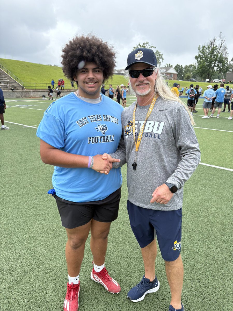 chancewalker50's tweet photo. Little late but I had an amazing time @ETBU_Football last Thursday! Really enjoyed the environment and staff and built some great relationships with great coaches. @ETBUCoachRu @CoachDunn1 @NDGriffinFB https://t.co/2fQLteh4wa