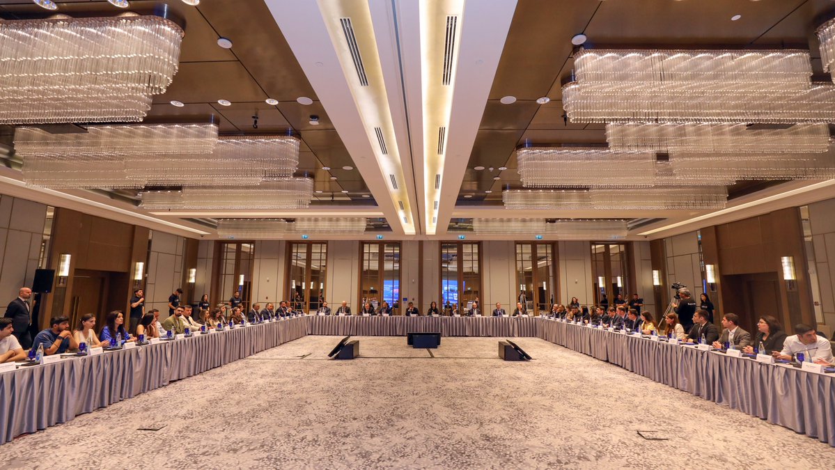 SOCARofficial's tweet photo. Enerji Dialoqu Platforması çərçivəsində gənc media nümayəndələri üçün “Qlobal enerji bazarlarında yeni çağırışlar: etibarlı tərəfdaşlıq və Azərbaycanın strateji rolu” mövzusunda silsilə məlumatlandırma sessiyalarına start verilib. https://t.co/qUJb6uytDI