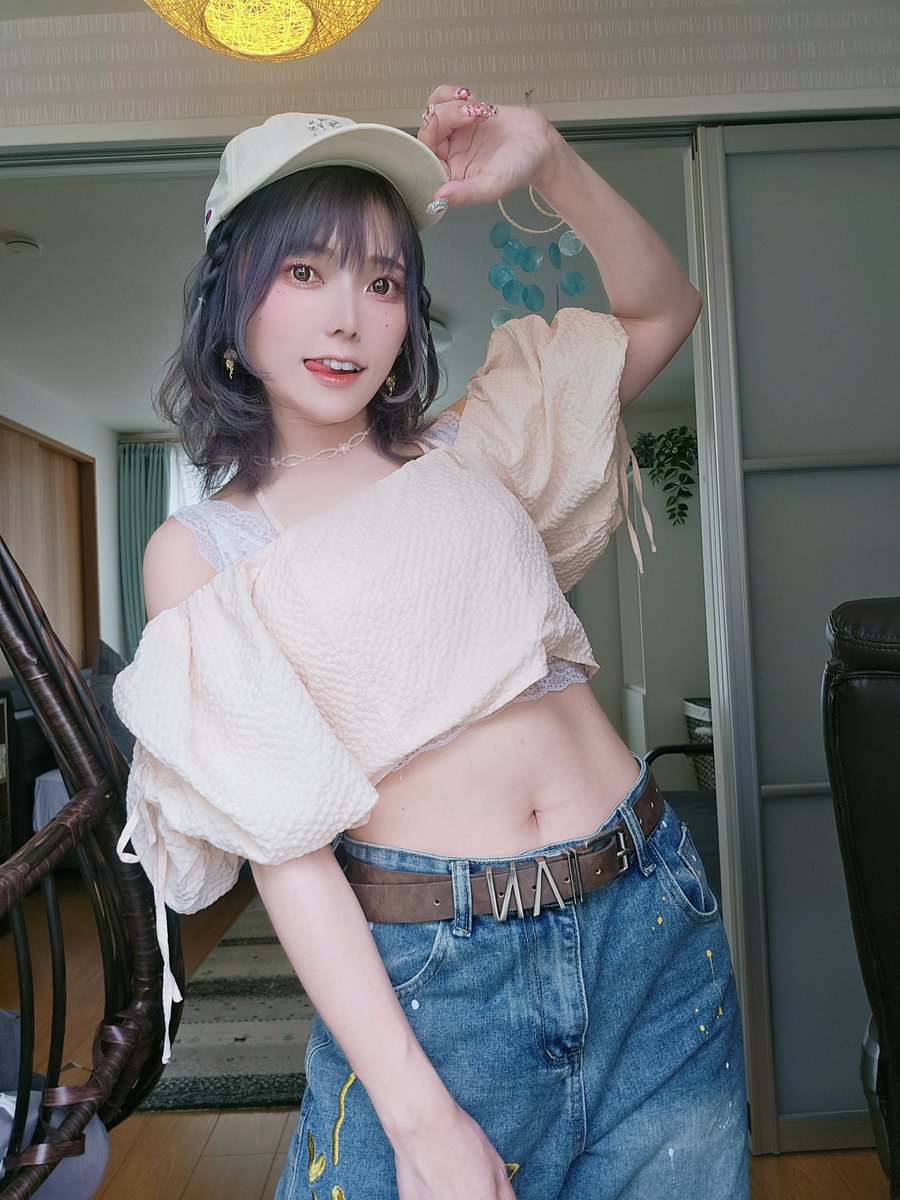 Post by 朱璃晶絵(AKARi AKiE)👑《レジキス/KiA》 on X: おーはよっ🥰