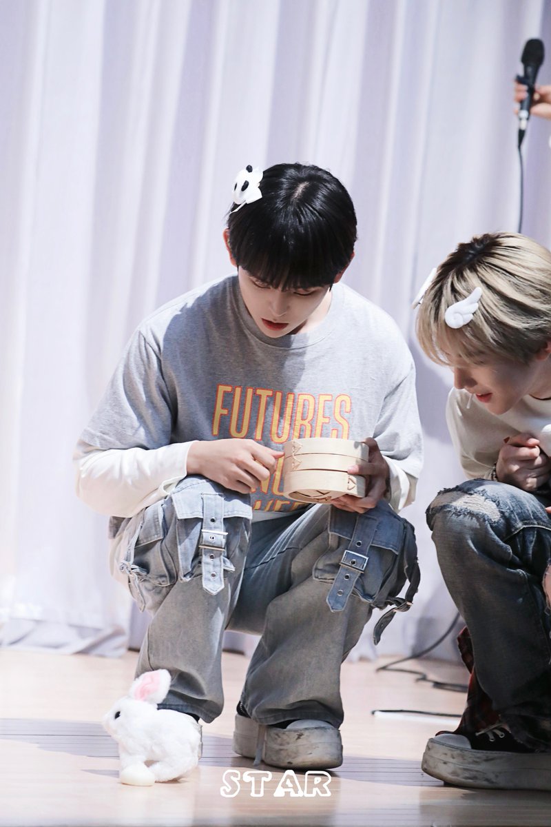 STARTaehwan's tweet photo. 260605 🐇
#TAEHWAN #태환 
#HYUNMIN #현민 
#KEYVITUP #키빗업 https://t.co/S6s4uV0VZz