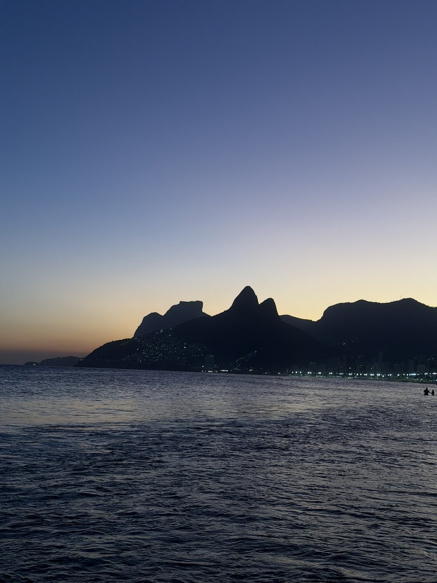 jdavidbordain's tweet photo. Depois das 5 provas, só praia ☀️
#rj #mar #boy https://t.co/0jbUKPPbBZ