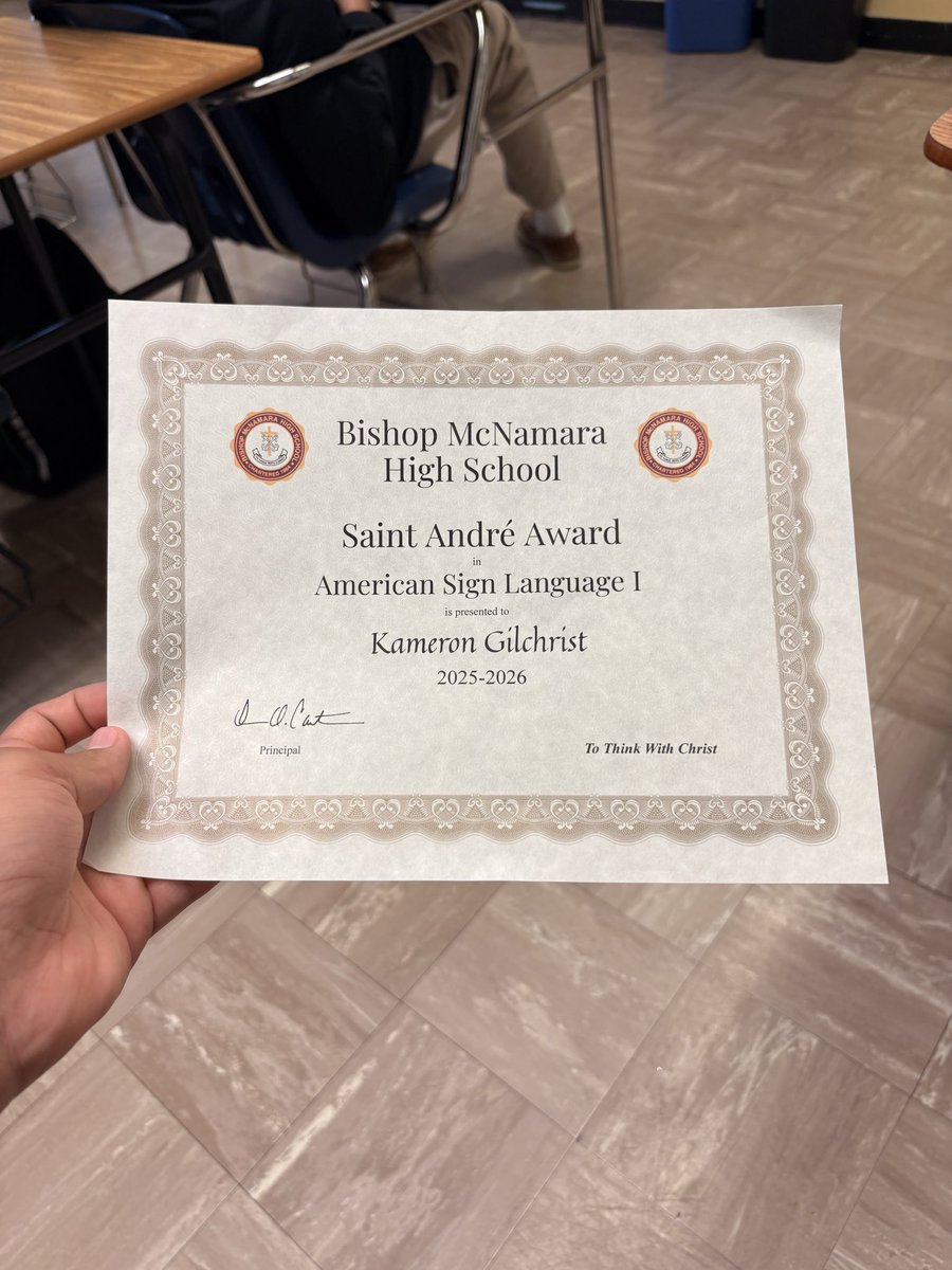 KameronGil72's tweet photo. Ending my sophomore year off strong with a 3.5 gpa and an award in ASL at my school
@CoachG_Calhoun https://t.co/vIUWAGGzfV