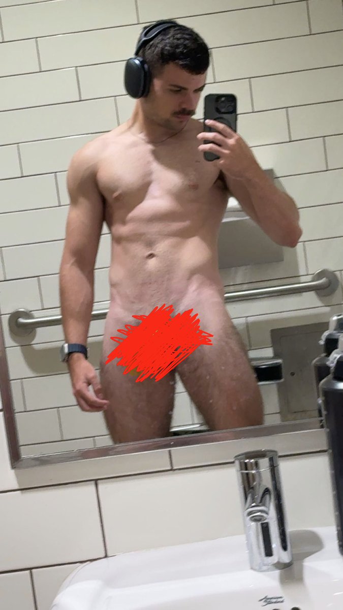 pumpumram's tweet photo. Selling his file 
Dm me for details 
#chudai #tiktok #leak #bwc #dick #gay #jock https://t.co/dldKGMW9jV