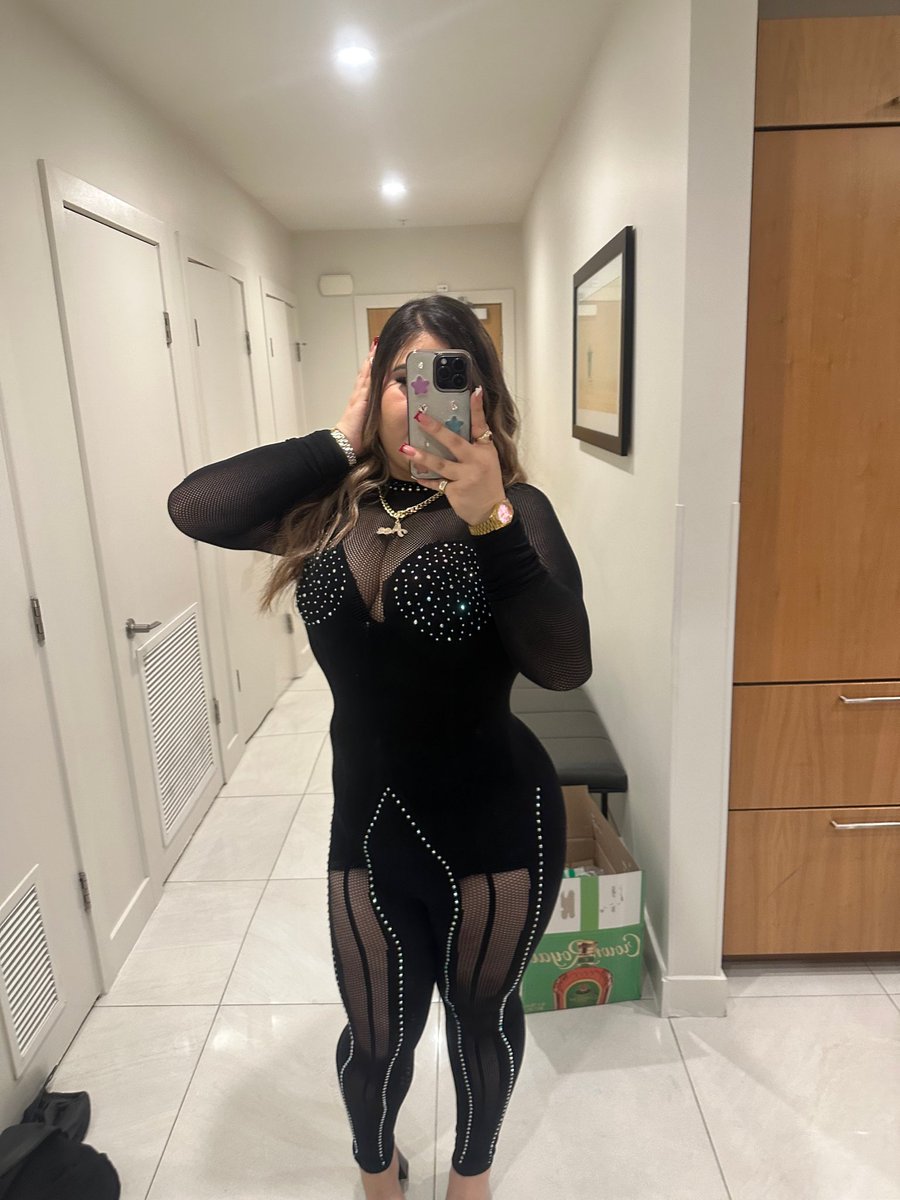 barbznotarr's tweet photo. #onlyfans 🤫😋 https://t.co/GWkGt0muww