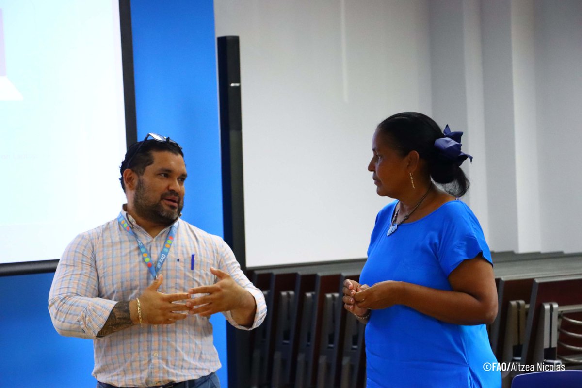 FAOMesoamerica's tweet photo. Estudiantes de la Escuela de Nutrición y Dietética @UNIVERSIDAD_PMA visitaron @FAO para conocer su labor en nutrición y seguridad alimentaria. Además, compartieron con la Dra. Blanca Terry 🇨🇺 su experiencia en Ley de Seguridad Alimentaria y su impacto en el desarrollo sostenible. https://t.co/CY2u7TW4Ho