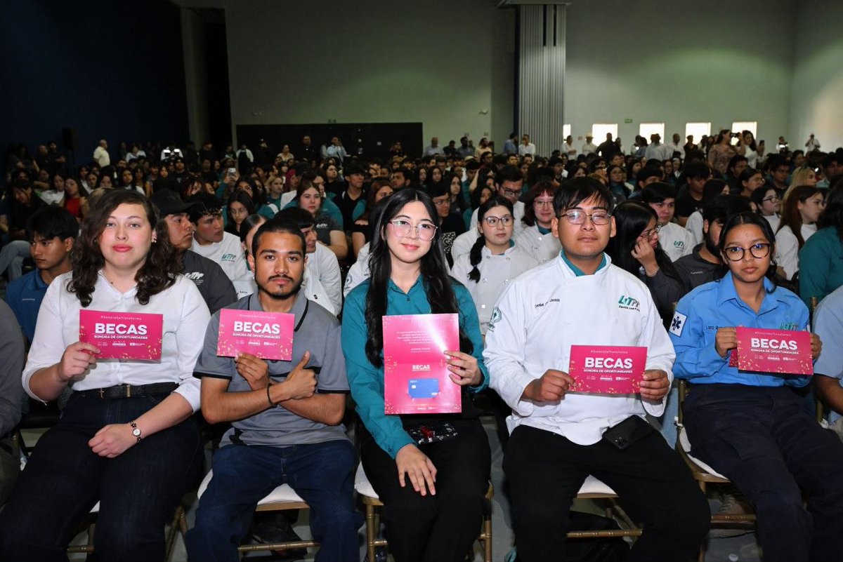 UTPPoficial's tweet photo. ¡Lo logramos!
Gracias a nuestro Gobernador Alfonso Durazo, recibimos con gran entusiasmo estas BECAS para nuestros jóvenes de la #UTPP.
Se han destinando 1,000 millones de pesos para el programa de BECAS en el estado; beneficiando a 586 jóvenes en #PuertoPeñasco https://t.co/9RoAQ1RYLq