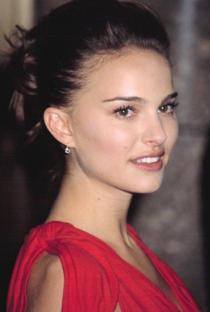 Gamerman_0's tweet photo. Happy 45th Birthday to Natalie Portman
#StarWars #StarWarsCelebration #HappyBirthday #PadmeAmidala #StarWarsPrequelTrilogy #Marvel #MarvelStudios #Thor #ThorLoverAndThunder #MCU #MightyThor #JaneFoster #BlackSwann https://t.co/Od72ehW0l4