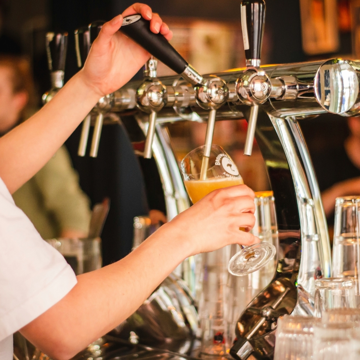 SleepFlagstaff's tweet photo. Sip your way through Flagstaff’s brewery scene🍺Visit Beaver Street Brewery for locally crafted beers inspired by Flagstaff's rich heritage, or enjoy the welcoming atmosphere at The Lumberyard Brewing Company. Unwind comfortably at the Sleep Inn Flagstaff.
https://t.co/gK3QtdnbLb https://t.co/hEvy2PNZrz