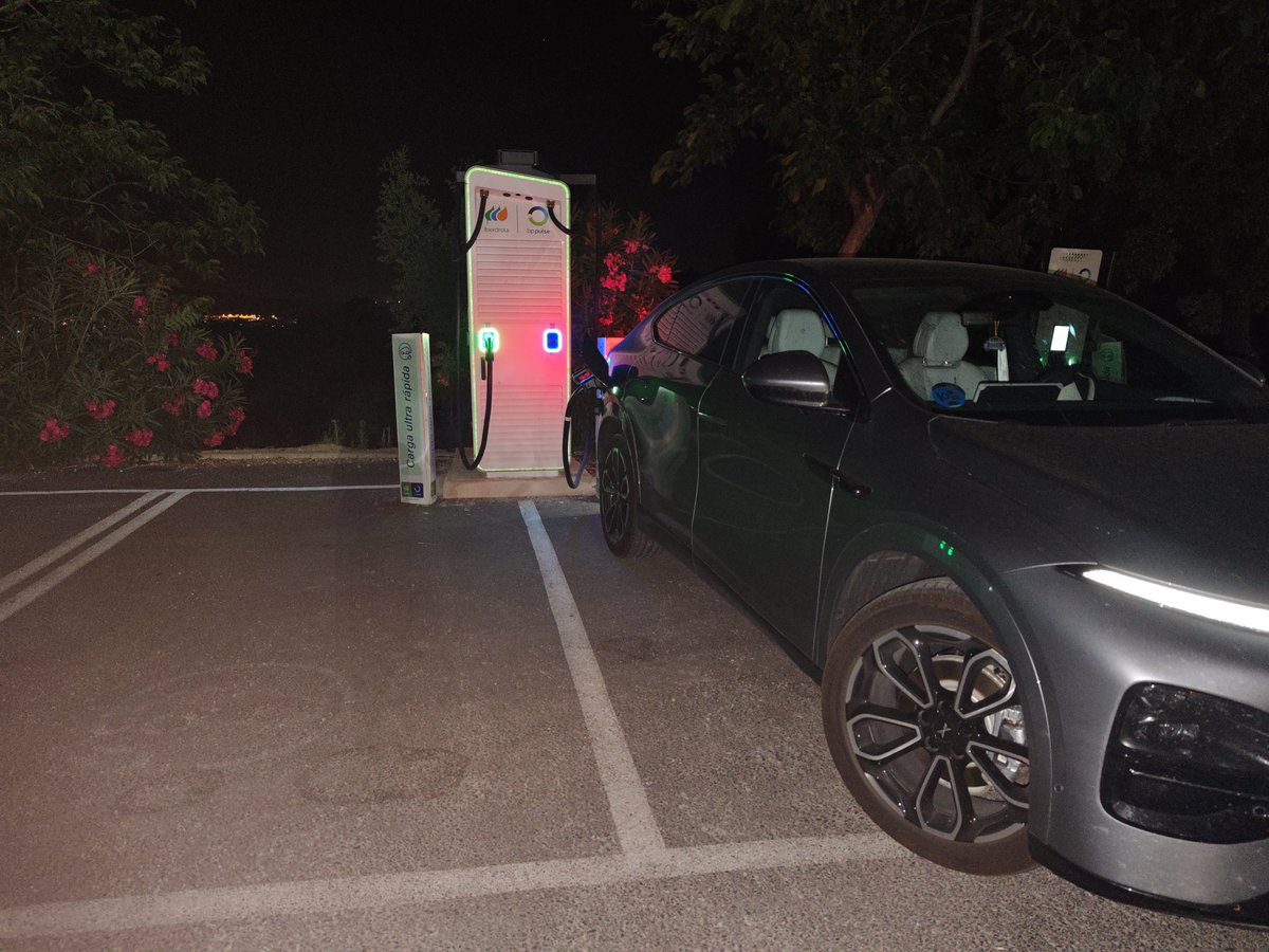 jaceral's tweet photo. 🔌⚡371'71kW ⚡🔌 
OJO! Nuevo récord en mi Xpeng G6.
Cargador de @iberdrola en Loja https://t.co/LxK6PvELEG