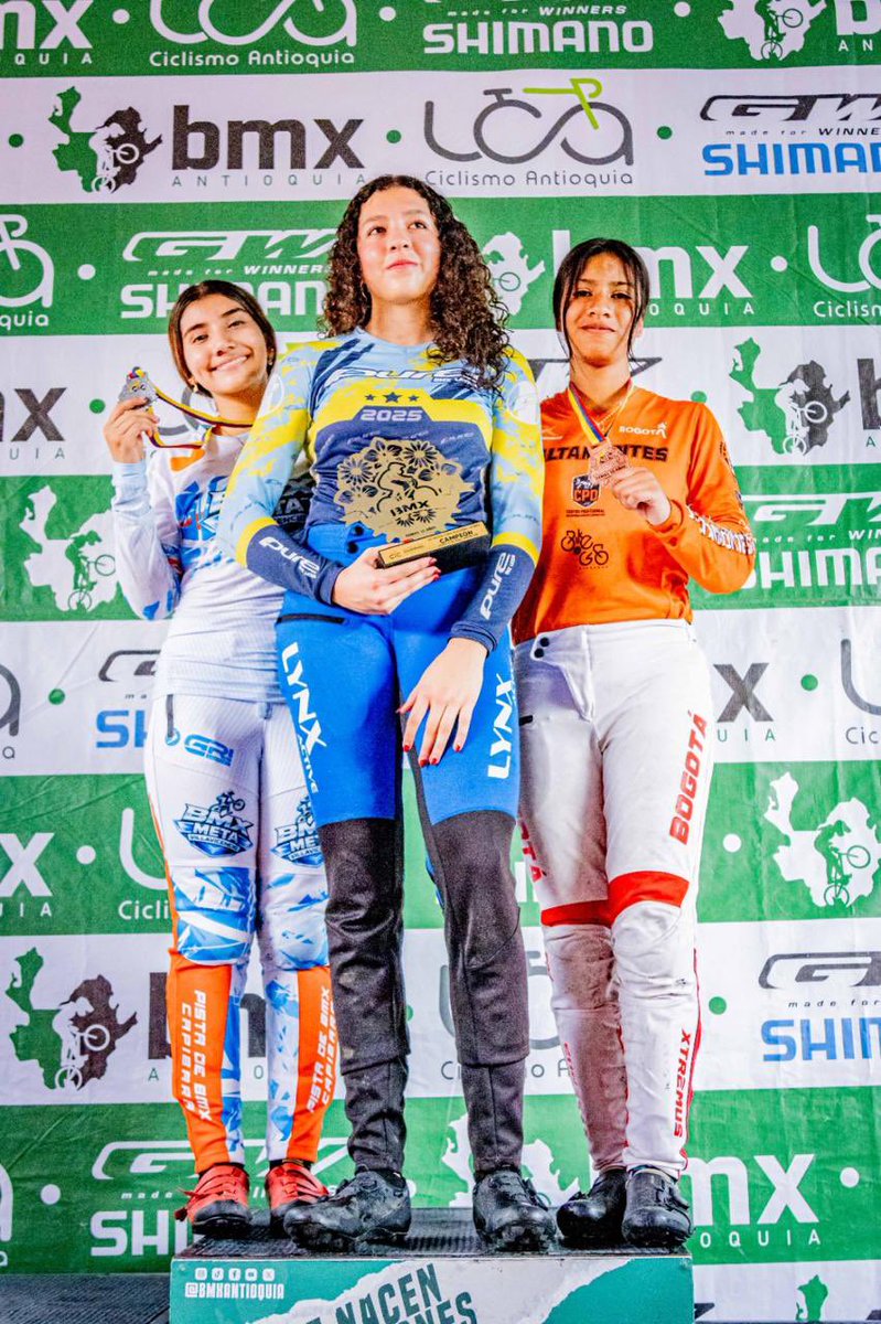 idermeta_'s tweet photo. 🏅🚴‍♀️ ¡El Meta sigue brillando en el BMX nacional!
Laura Jaimes logró el 🥈segundo lugar en la Séptima Válida Nacional en Medellín. Además, Jade Enys Rodríguez fue cuarta y nuestras deportistas dejaron en alto los colores del departamento
¡Seguimos pedaleando hacia nuevos triunfo! https://t.co/jcNtORniEj