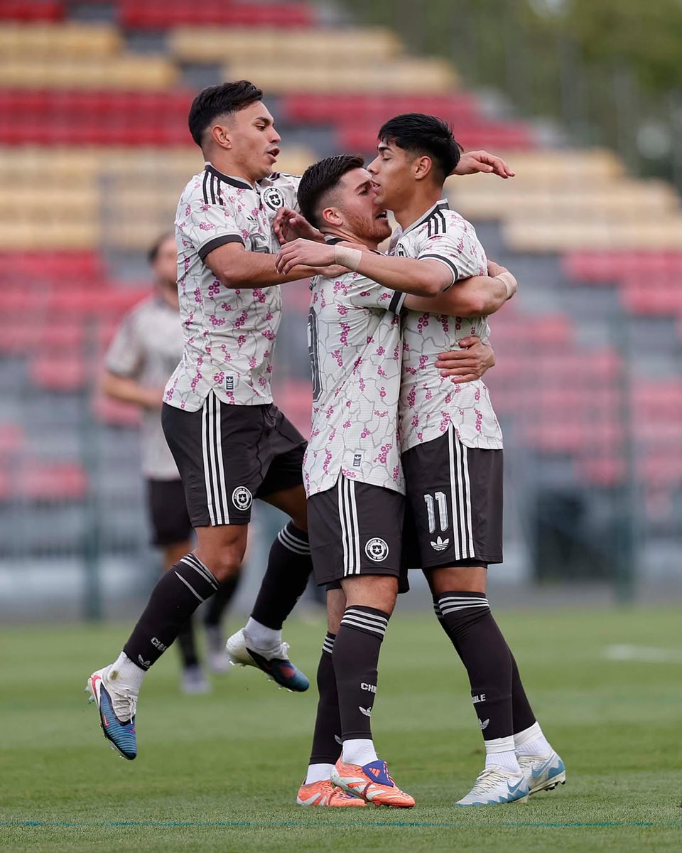 TyCSports's tweet photo. ¡GANÓ CHILE!

El conjunto trasandino se impuso por 2-1 ante RD Congo en el marco de la fecha de encuentros amistosos. De todas formas, mirará la próxima Copa del Mundo por televisión. https://t.co/sfGSuuua35