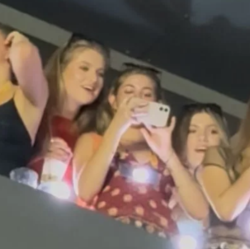Aitana tweet media