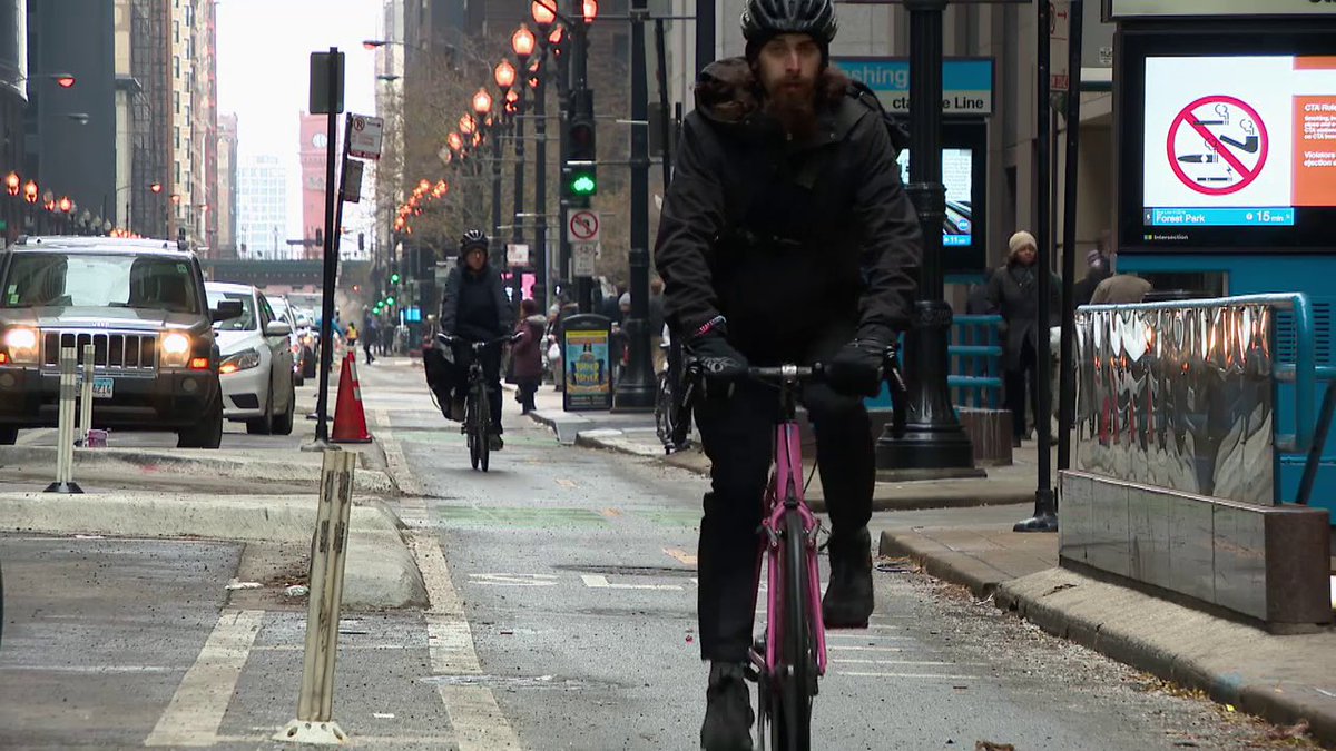 vlourbano's tweet photo. Este estudio muestra cómo la  implementación de carriles bicis 🚲 ayuda a disminuir hasta un 49% los siniestros de tránsito 🚙💥🚗 https://t.co/BtjfVfXCu4 https://t.co/xyWFjJhsqq