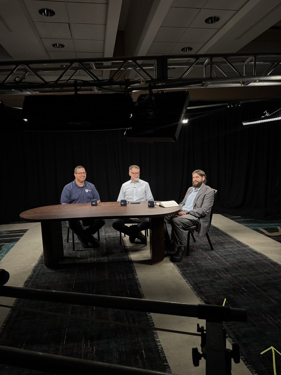 CiscoChampion's tweet photo. We had the opportunity to film two Cisco Champion Radio episodes onsite at Cisco Live. Stay tuned to hear more about what’s to come with Wireless and Nexus One Data Center Unified Operational Model. https://t.co/kulHFQUifQ