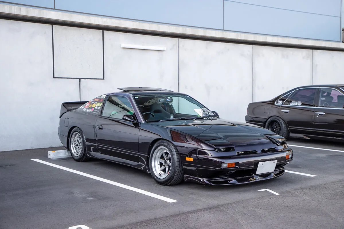 reggiepleather2's tweet photo. actually low key hilarious they chose to put the least 90's styled cars from the article on the highlight post for the 90's themed show https://t.co/WxeBbYuE0A