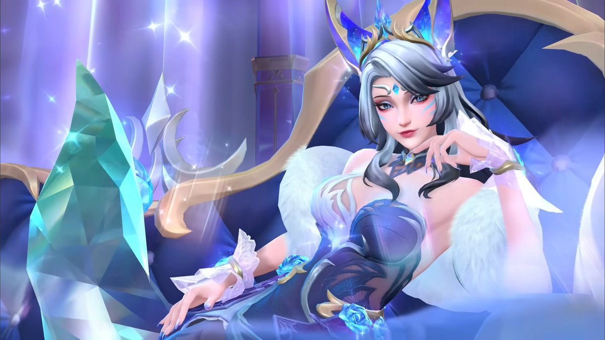 ArenaXWiccano's tweet photo. Se todo main Ahri recebesse 1 real para cada forma noturna sexy de uma outra skin já teríamos 3 reais, o que não é muito, mas engraçado que já aconteceu 3x https://t.co/zJsC3gijox
