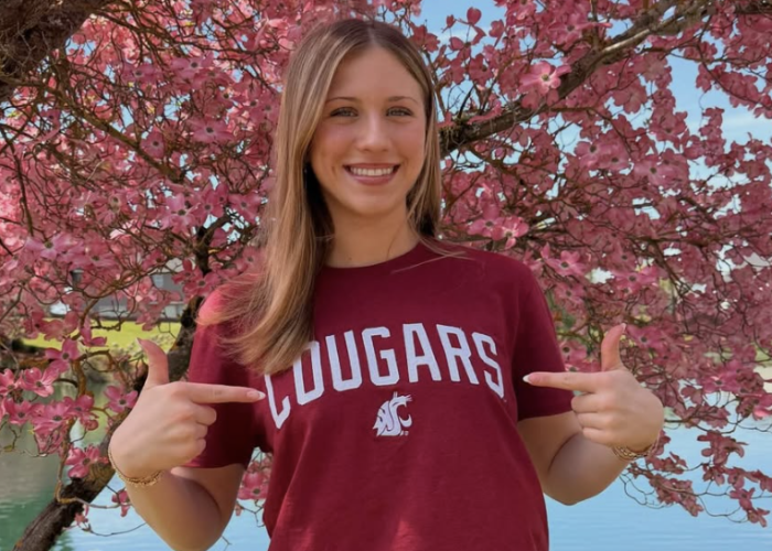 SwimmingWorld's tweet photo. Washington State Earns 2027 Verbal From Oregon 6A State Champ Tessa Aberle - https://t.co/tmMcowK9W0 @wsucougarswim https://t.co/vhDuBgrIum