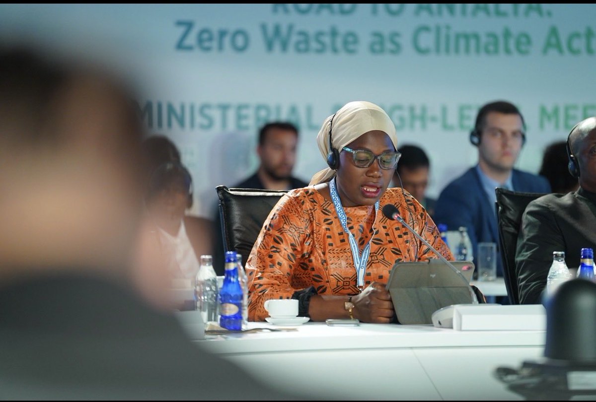 douno85's tweet photo. Du 5 au 7 juin 2026 à Istanbul, j’ai pris part au @zerowasteforum 2026.
Une occasion de promouvoir la vision de la Guinée en faveur de l’industrialisation durable, de la transformation locale et de l’économie circulaire, en cohérence avec Simandou 2040.
#Guinee @TC_KonakriBE https://t.co/zaclyYY3Mw