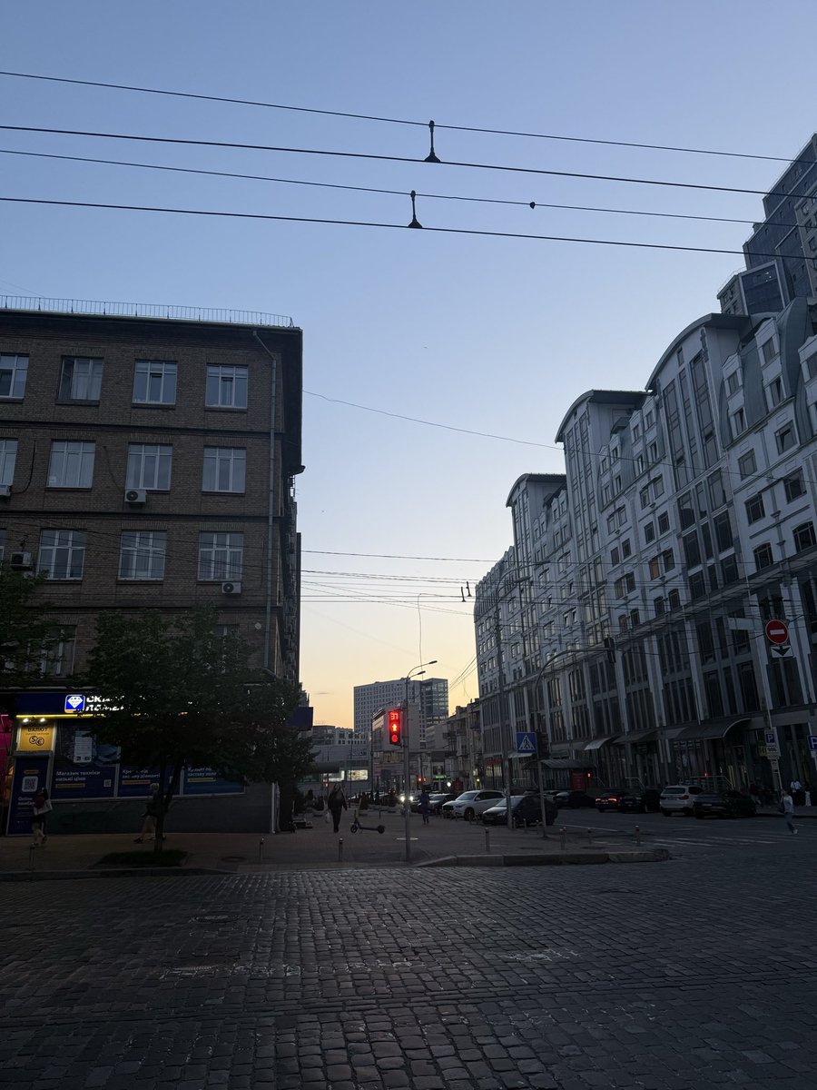 leemryle's tweet photo. ах рідна олімпійська https://t.co/y3ZOhet247
