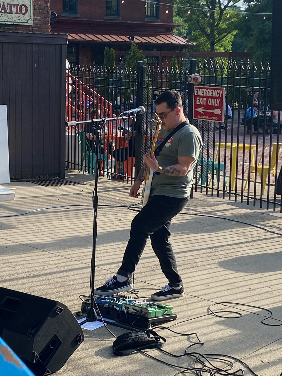 eightysixedkid's tweet photo. try stepping into your weekend a day early and come hang at the zephyr from 6-8 this thursday. my friends in trash mountain are playing a show right after. come hang out. https://t.co/deCzye7RmA