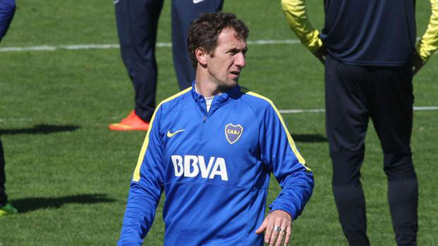 Xeneizes_DE's tweet photo. #BocaJuniors ist die Rückkehr von Rodolfo #Arruabarrena bereits vereinbart. Der Vertrag soll voraussichtlich eine Laufzeit von weiteren 18 Monaten haben und bis zum Ende der Amtszeit von Juan Román #Riquelme gelten.

#DaleBoca 🔵🟡🔵 https://t.co/IBSZxXuEY0