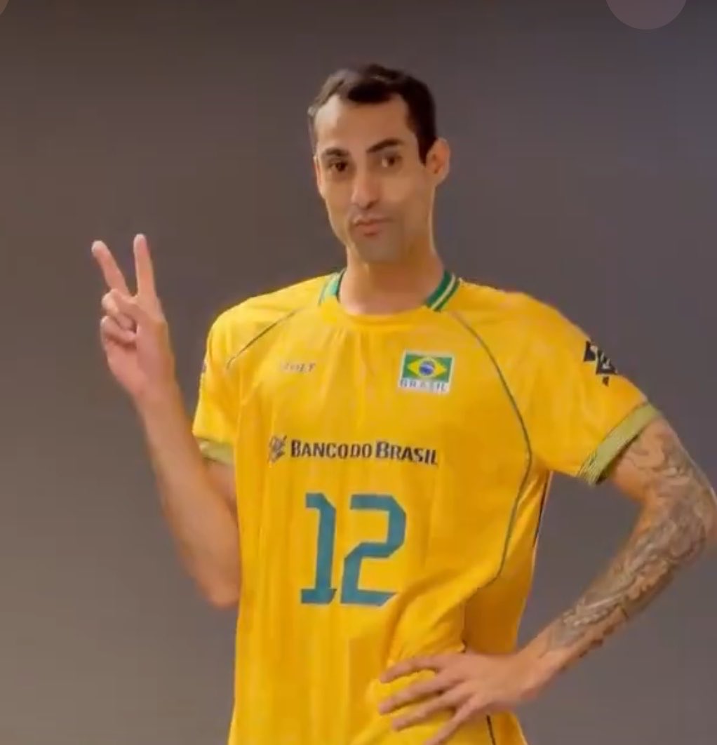 acervosmv's tweet photo. novos estáticos pra usarmos na vnl 🙏 https://t.co/7im8U6xvtf
