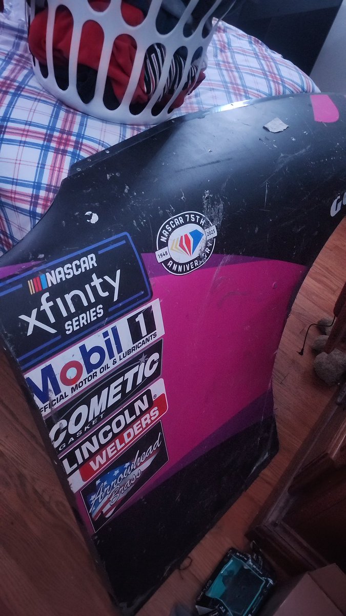 _Hampter_'s tweet photo. @Lelandhoneymnjr @RaptorPower @DGMRacingFL @DPRConstruction Leland I need you to sign something twin 🗿🗿 https://t.co/KVxzdihT84