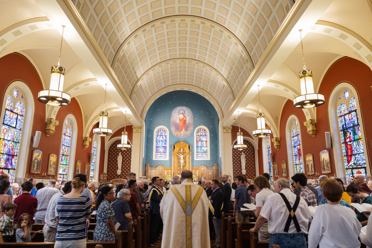 SJBBridgeport's tweet photo. Awesome Corpus Christi celebration on Sunday here. https://t.co/R0oWHXR4KK