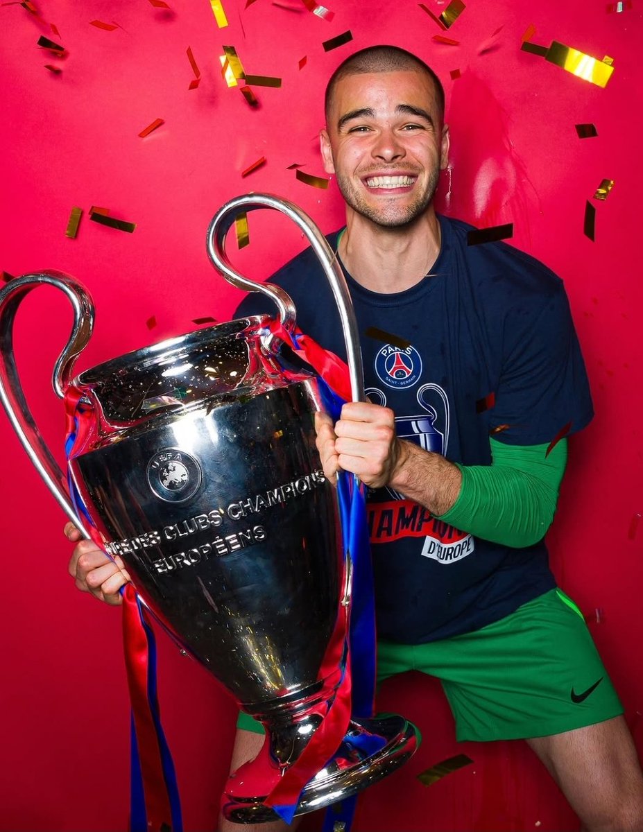 KrrishFT's tweet photo. 🚨 | BREAKING : LUCAS CHEVALIER 🇫🇷

Three Premier League clubs have made enquiries to PSG regarding Lucas Chevalier, CONFIRM CLUB SOURCES! 🏴󠁧󠁢󠁥󠁮󠁧󠁿🚨🇫🇷#PSG

Sources suggest that Newcastle United, Tottenham Hotspur and Aston Villa have all made contacts with Paris Saint-Germain in the last days to understand the conditions of a potential deal. 👀🤝🏻

Lucas Chevalier is expected to leave Paris Saint-Germain this summer, as he is no longer considered the clear number one option under Luis Enrique. ❌️🇫🇷

Paris Saint-Germain are OPEN to selling Lucas Chevalier this summer and would demand a package worth around €40m, same to what they paid last summer to sign him. 💰👀

As of today, there are no advanced negotiations or official offers on the table, with clubs currently gathering information before deciding whether to proceed further. ⏳️🤝🏻

Newcastle United, Tottenham Hotspur and Aston Villa all remain attentive to the situation, with competition expected if PSG formally open the door to a transfer. 🚨👀

One to keep a close eye on in the coming weeks. 💣🇫🇷