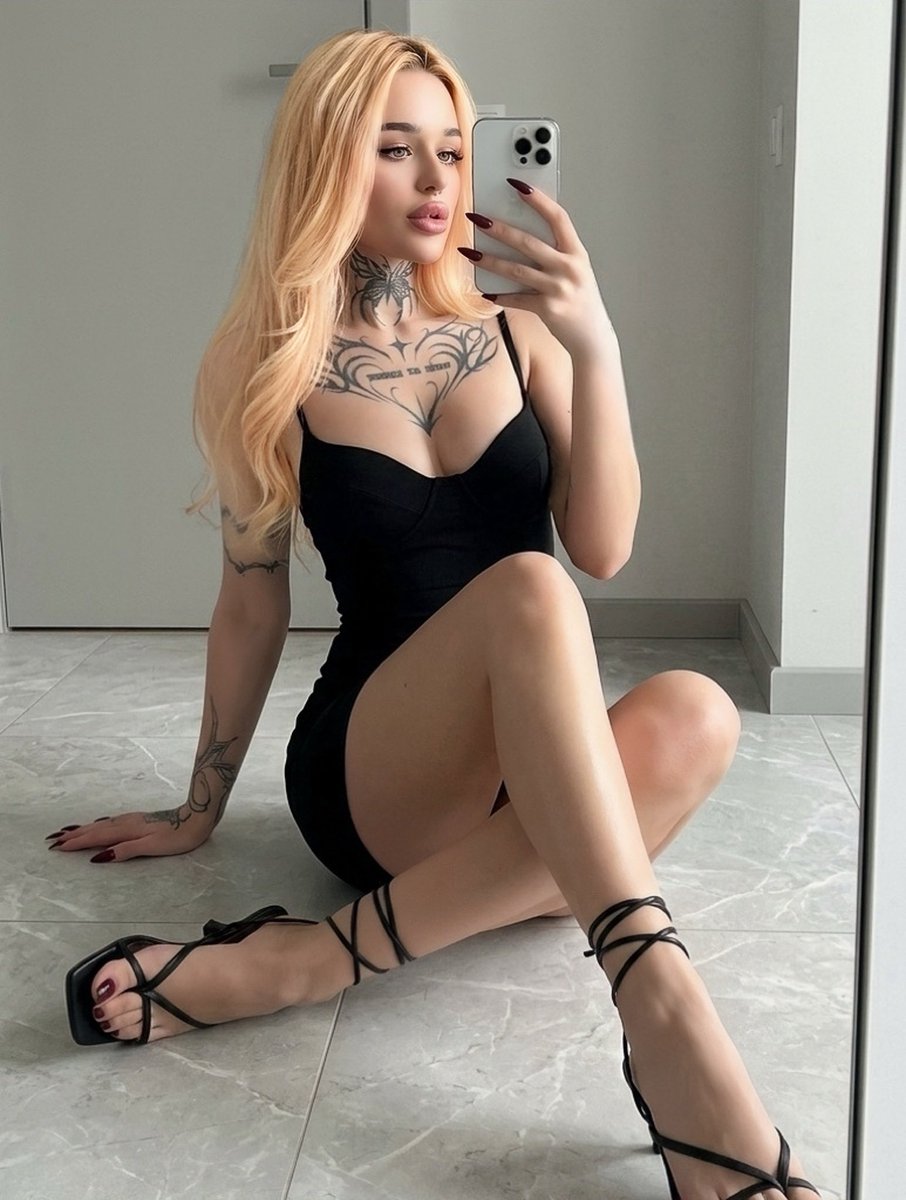 AlexaLee887002's tweet photo. Give me a reason not to tease you all day. https://t.co/NlfcA0Gq2l