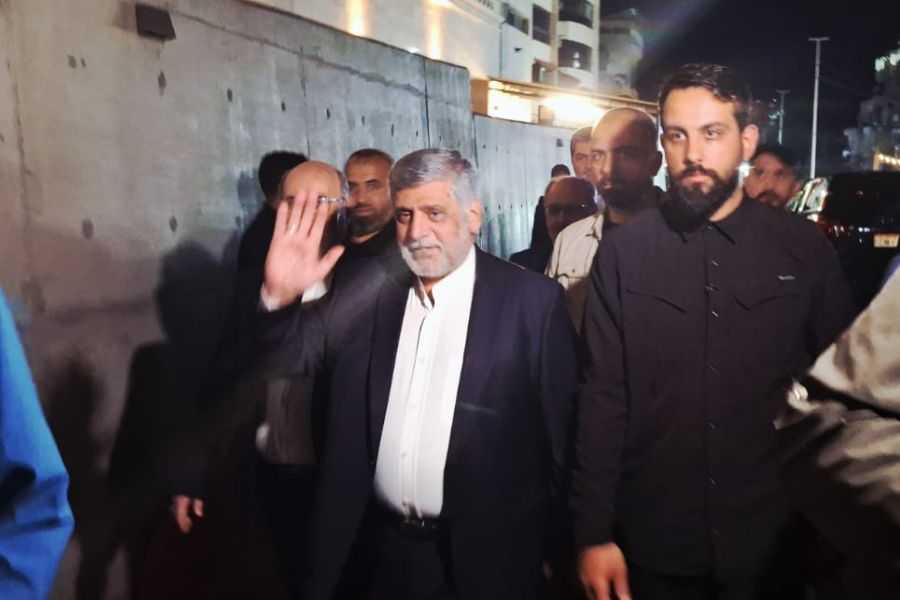 IranEmbassyLB's tweet photo. إليكم يا شعب لبنان العظيم، يا من تنبضون عزا وعنفوانا.
كما تُدهشون العالم بصمودكم، وإرادتكم الصلبة في دحر المحتل والعيش بكرامة.. فإن وفاءكم ومحبتكم لإيران—التي تقف بصدق إلى جانبكم—تجسيدٌ لأسمى معاني الأخوّة.
سنبقى معاً، يداً بيد، في السراء والضراء. https://t.co/w7kJEb2ohs