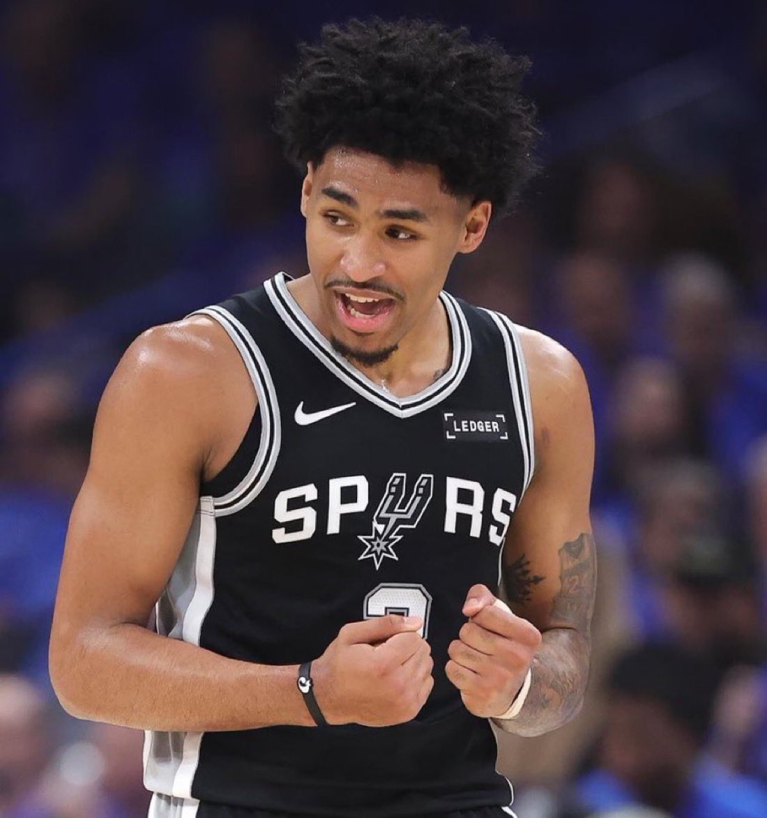Fullcourtpass's tweet photo. Dylan Harper sister threatened to steal his dogs if the Spurs lost game 3 against the Knicks

(Via @espn) https://t.co/AhQ47KwiMg