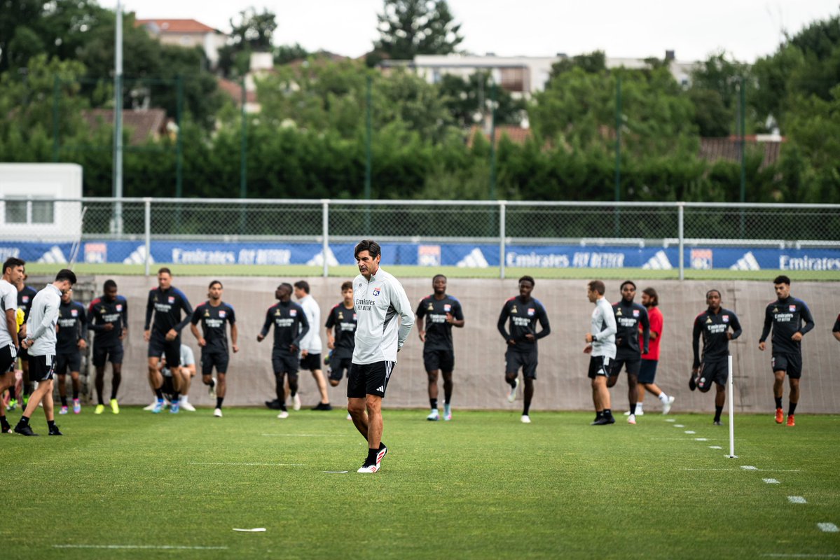 OL_Zone_'s tweet photo. 𝗟'𝗢𝗟 𝗿𝗲𝗽𝗿𝗲𝗻𝗱𝗿𝗮 𝗹'𝗲𝗻𝘁𝗿𝗮𝗶̂𝗻𝗲𝗺𝗲𝗻𝘁 𝗹𝗲 𝟮𝟵 𝗷𝘂𝗶𝗻. 💪

Le groupe retrouvera le Groupama OL Training Center dès le 29 juin. 

Un stage est prévu en Allemagne du 19 au 24 juillet à Herzogenaurach.

#gones #OlympiqueLyonnais #TeamOL #ol https://t.co/2BpS3EvPKL