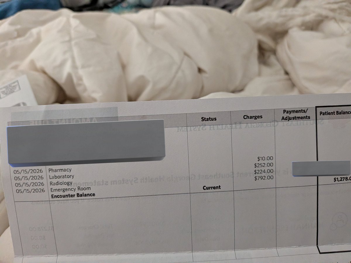 DratchetsJunxie's tweet photo. I know my reach is completely gone right now but if you can, please share my commissions. I'm currently in debt and have a bill to pay by the 20th of this month from my hospital visit back in May.  

I can draw anything!  https://t.co/ufMQGHx2C2 

#commissonopen #yumetwt https://t.co/pwjOAATAUQ