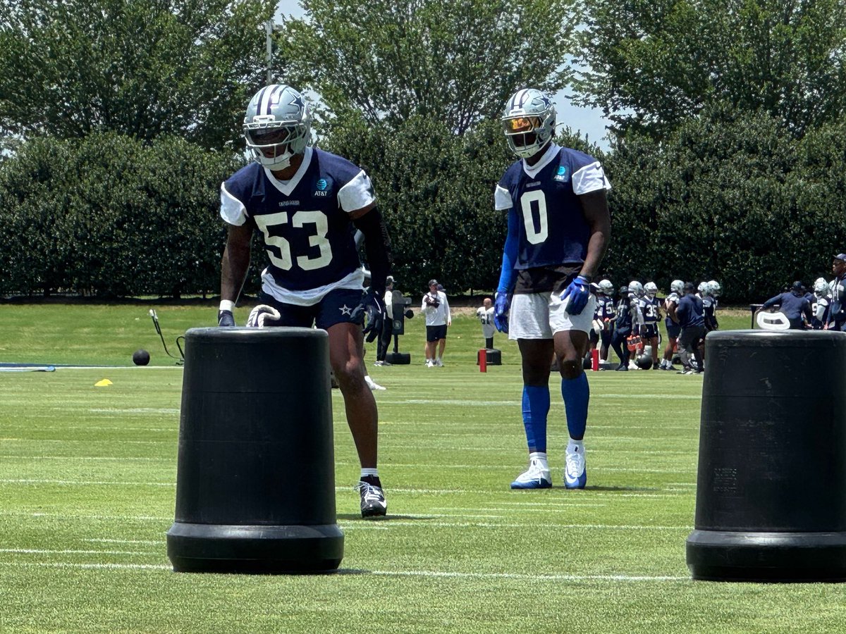 JoeJHoyt's tweet photo. Cowboys LBs Dee Winters and DeMarvion Overshown. https://t.co/luKNvMjIOb