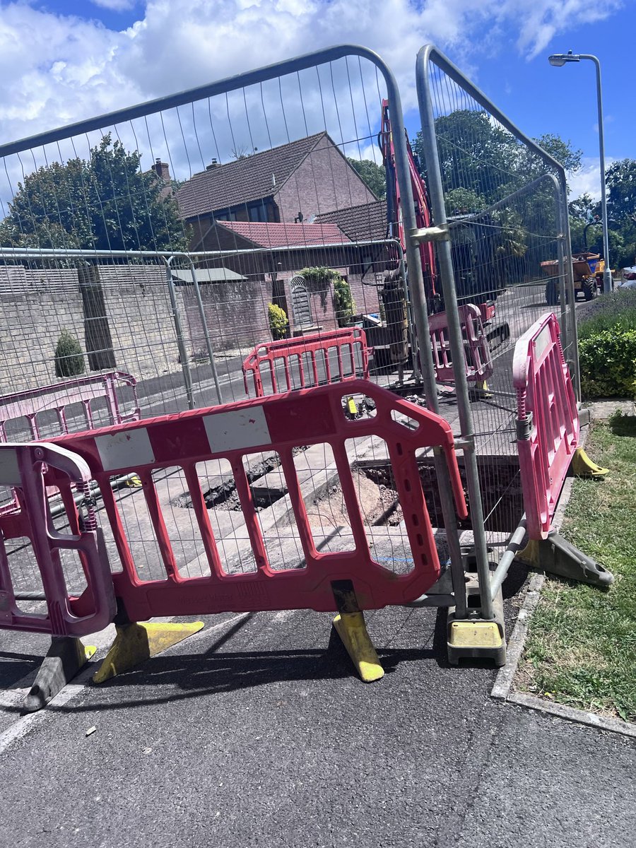 nyati_force's tweet photo. This is my neighborhood @JMafume . The council has come, they dug, barricaded &amp; added appropriate signage and temporary traffic lights both ends. Can you take a leaf out of this book? What kind of a leader are you? FO @antomukuwa @matinyarare https://t.co/nYHGoyxpDb