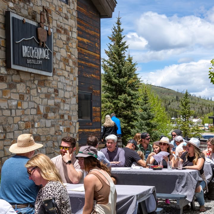 breckdistillery's tweet photo. DAD FEST is back this Father's Day 🥃 Join us June 21 for our 4th Annual celebration—free, family-friendly, and all about Dad at the World's Highest Distillery! Visit our website or the link in bio for details. See you there! https://t.co/FSV8zoyCPK