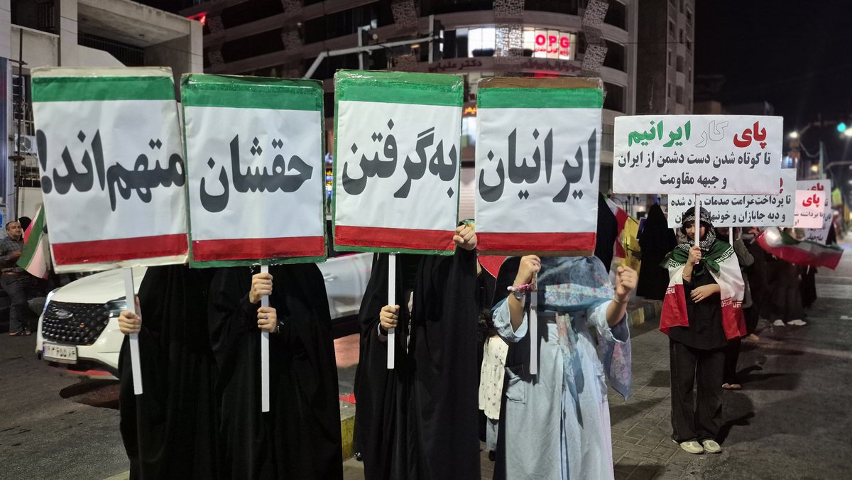 nfs0761's tweet photo. #کف_خیابان_سنگرماست
#IranWar‌ https://t.co/UgINdOT8Zl