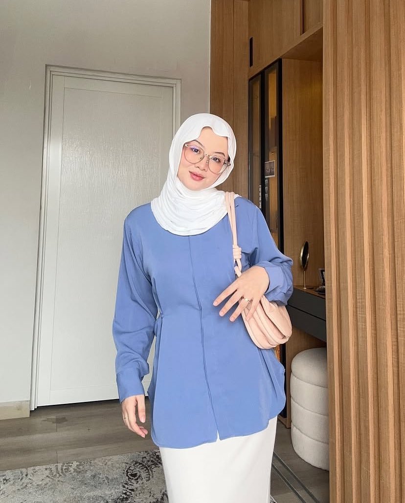 sukabokong12's tweet photo. Via DM.
.
Muka &amp; Bodynya bikin ngaceng, apalagi bibirnya uhh auto pengen paksa sepong🥵
.
Lecehin doi di komen guys, sender bilang ada bonus buat yg lecehin paling manteb 👀 https://t.co/eOrRe7m6LE