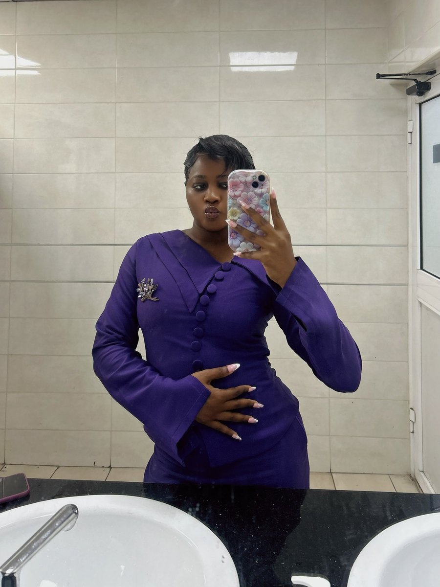 your_addicttt's tweet photo. You stopped scrolling for a Reason💜 https://t.co/PEhyQ2UEP8