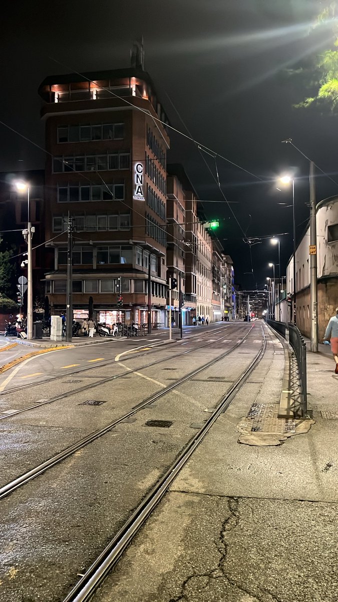 PtoDl's tweet photo. Night https://t.co/B77FpWdNsz
