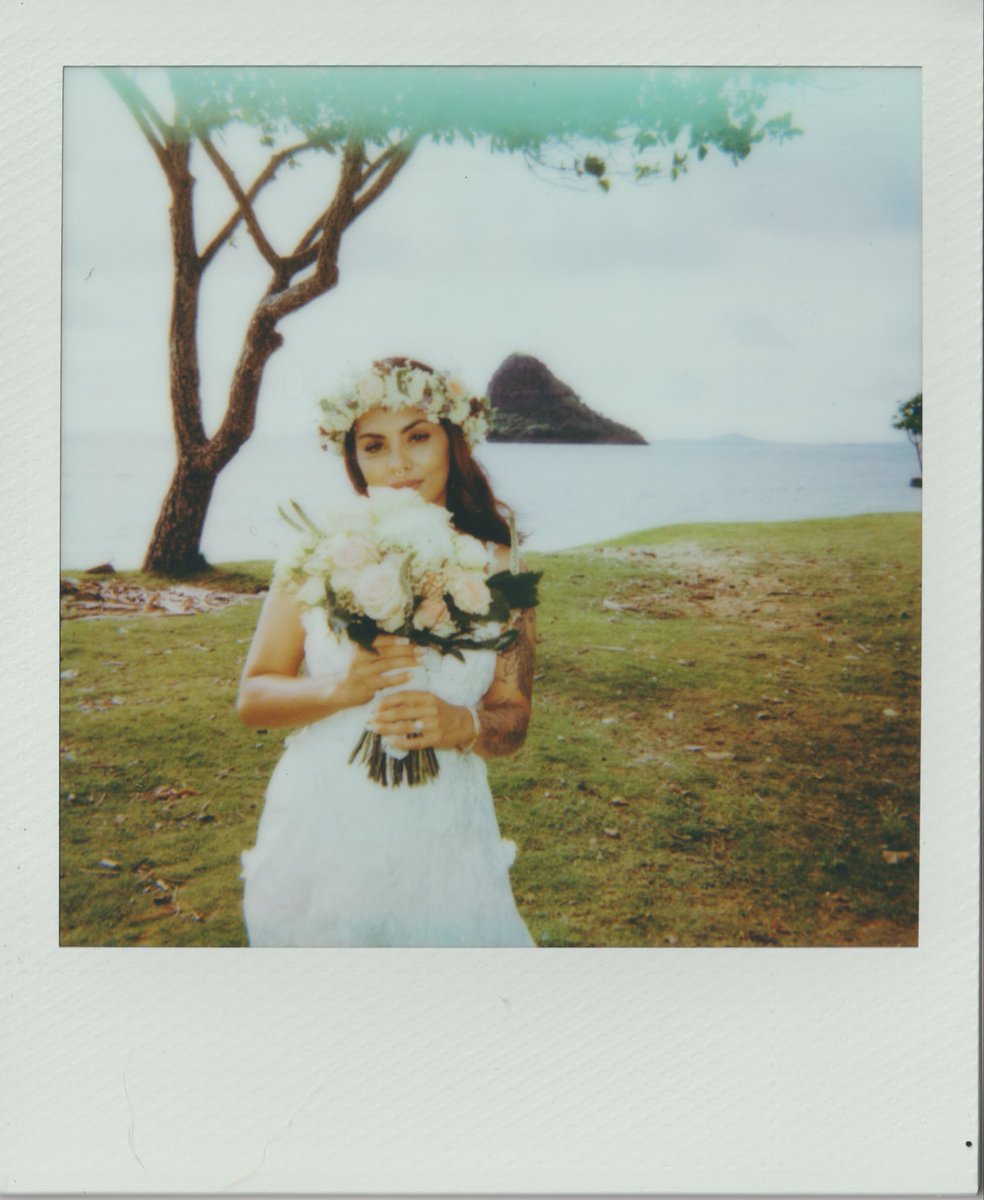 fyeahitschacha's tweet photo. I forgot about this app. But life update:
Ya girl is married. https://t.co/4C2rHz9t21