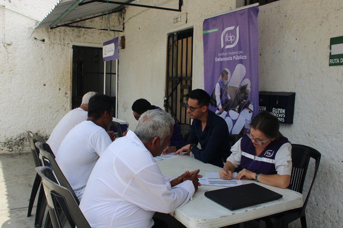 IFDP_Tabasco's tweet photo. ⚖️ Acercando la justicia a quienes más la necesitan
🏛️ La Delegación Tabasco del Instituto Federal de Defensoría Pública (IFDP) realizó una visita al Centro de Reinserción Social No. 8, ubicado en Tenosique, Tabasco, 
⚖️✨ #LaCasaQueTeDefiende https://t.co/2L4UHrQGPu