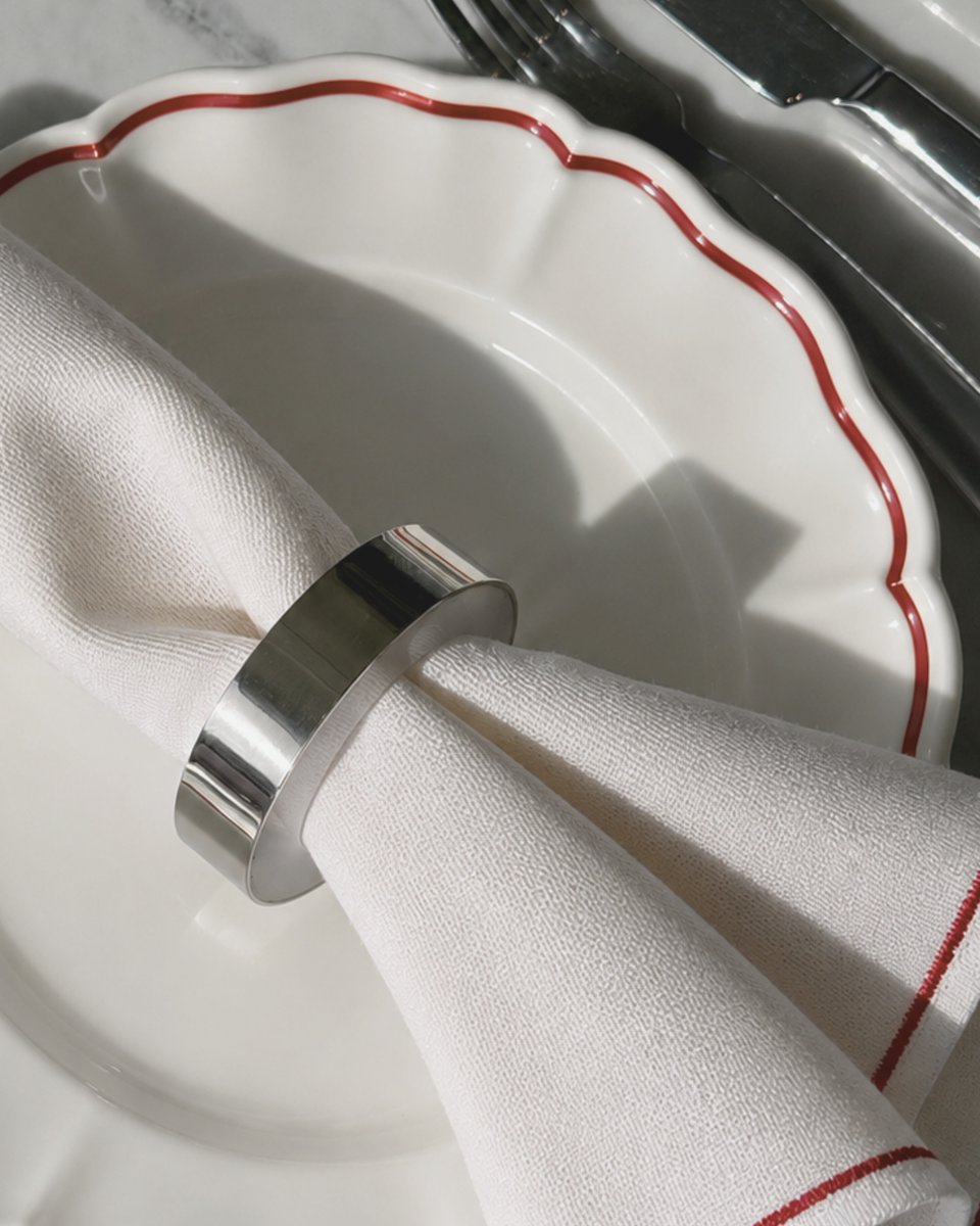 airedelsurstore's tweet photo. A beautifully set table starts with the smallest details.

The SALTA Napkin Holder and Place Card Holder were designed for those moments when gathering feels special—whether it's a dinner with friends or a celebration around the table.

https://t.co/vZMQhR1KXZ https://t.co/FlyUHrZZnV