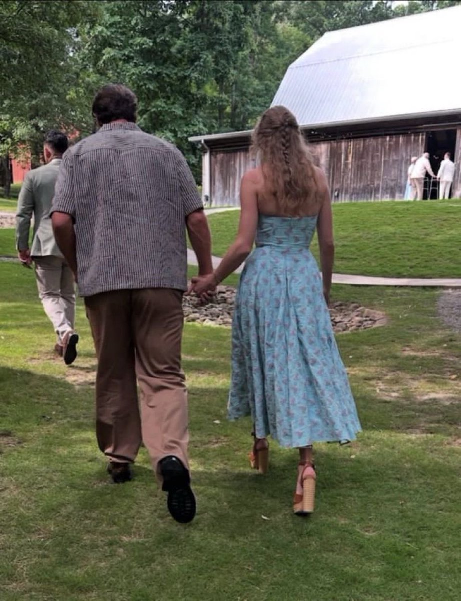 loverxttpd's tweet photo. love has a way of bringing things back to life https://t.co/nMfSNIynmC